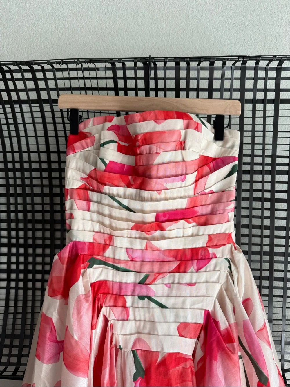 Hutch Sianna Gown red floral - Picture 5 of 9